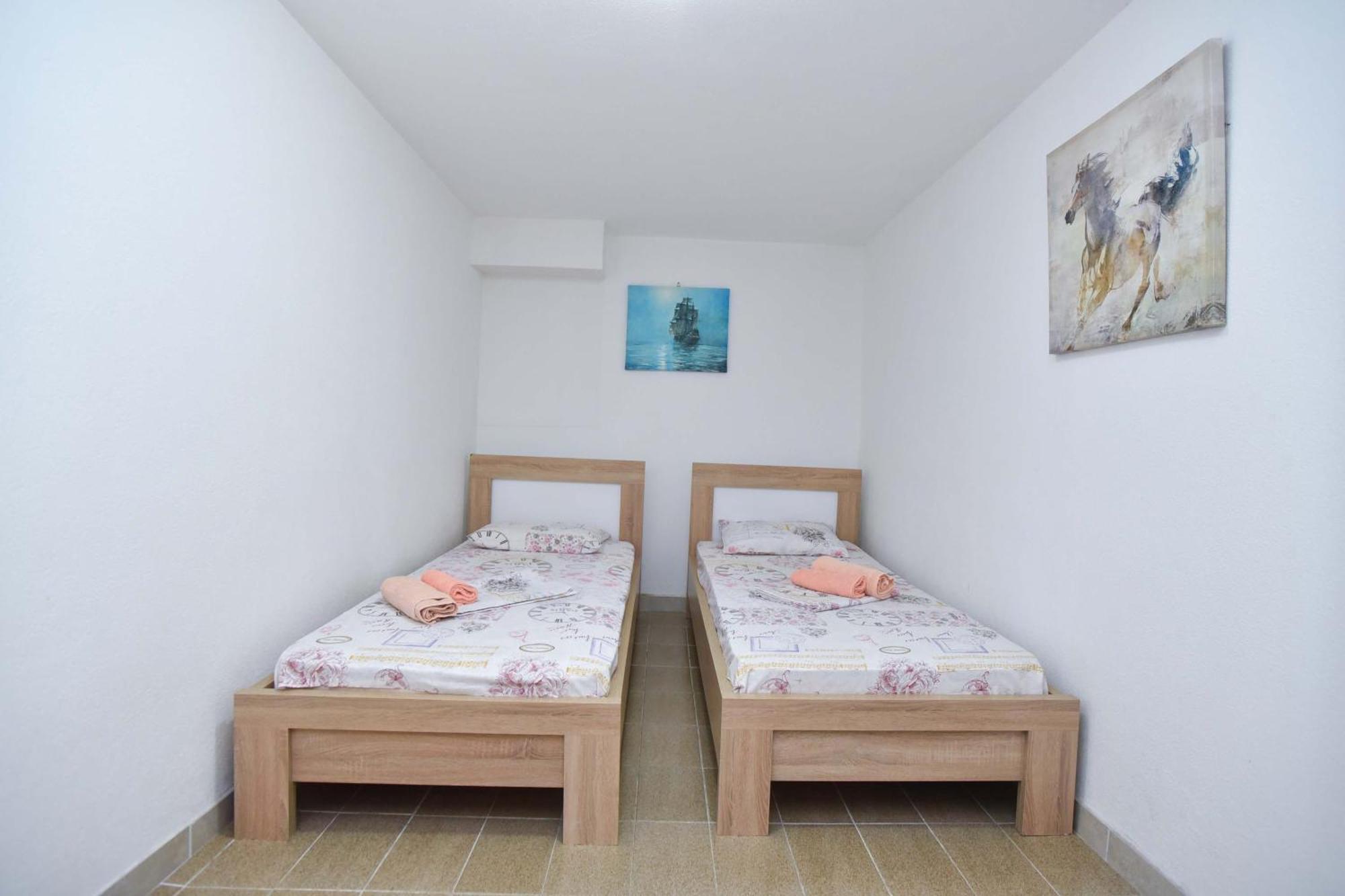 Vila Lucice Petrovac Exterior foto