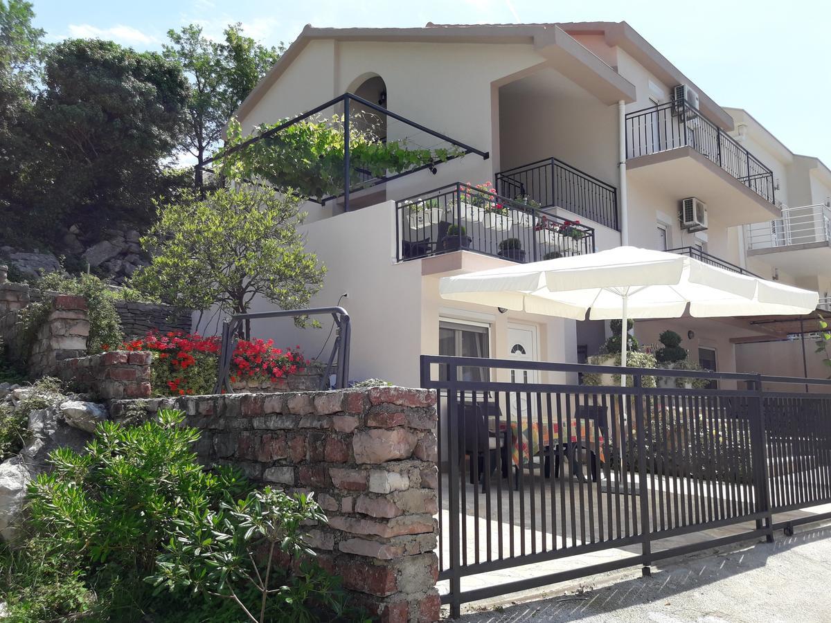 Vila Lucice Petrovac Exterior foto